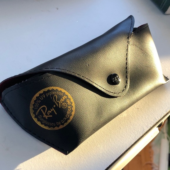 Never worn!! Ray-Ban sunglasses 🤩 - Picture 6 of 7